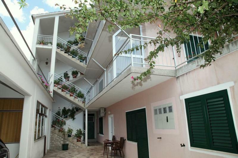 Ravlic Guest house